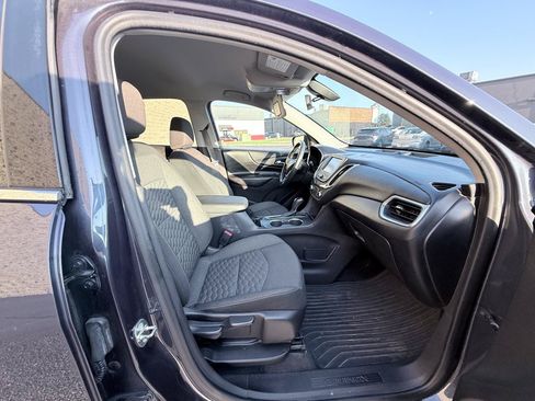 Used 2018 Chevrolet Equinox LT AWD/4WD image 11