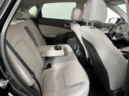 Used 2023 Hyundai Kona SE image 31