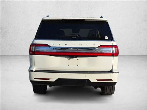 Used 2020 Lincoln Navigator L Reserve w/ Luxury Package AWD/4WD image 6