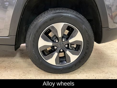 Used 2024 Jeep Grand Cherokee Limited 4xe image 17