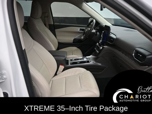 Used 2023 Ford Explorer Platinum w/ Technology Package AWD/4WD image 10