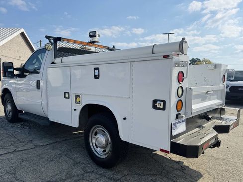Used 2016 Ford F250 XL w/ Power Equipment Group image 6