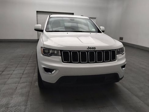 Used 2019 Jeep Grand Cherokee Laredo w/ Security & Convenience Group AWD/4WD image 14