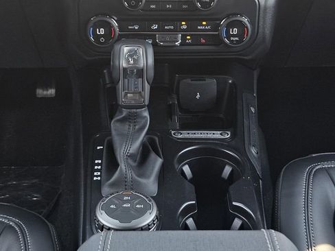 New 2026 Ford Bronco Outer Banks AWD/4WD image 17