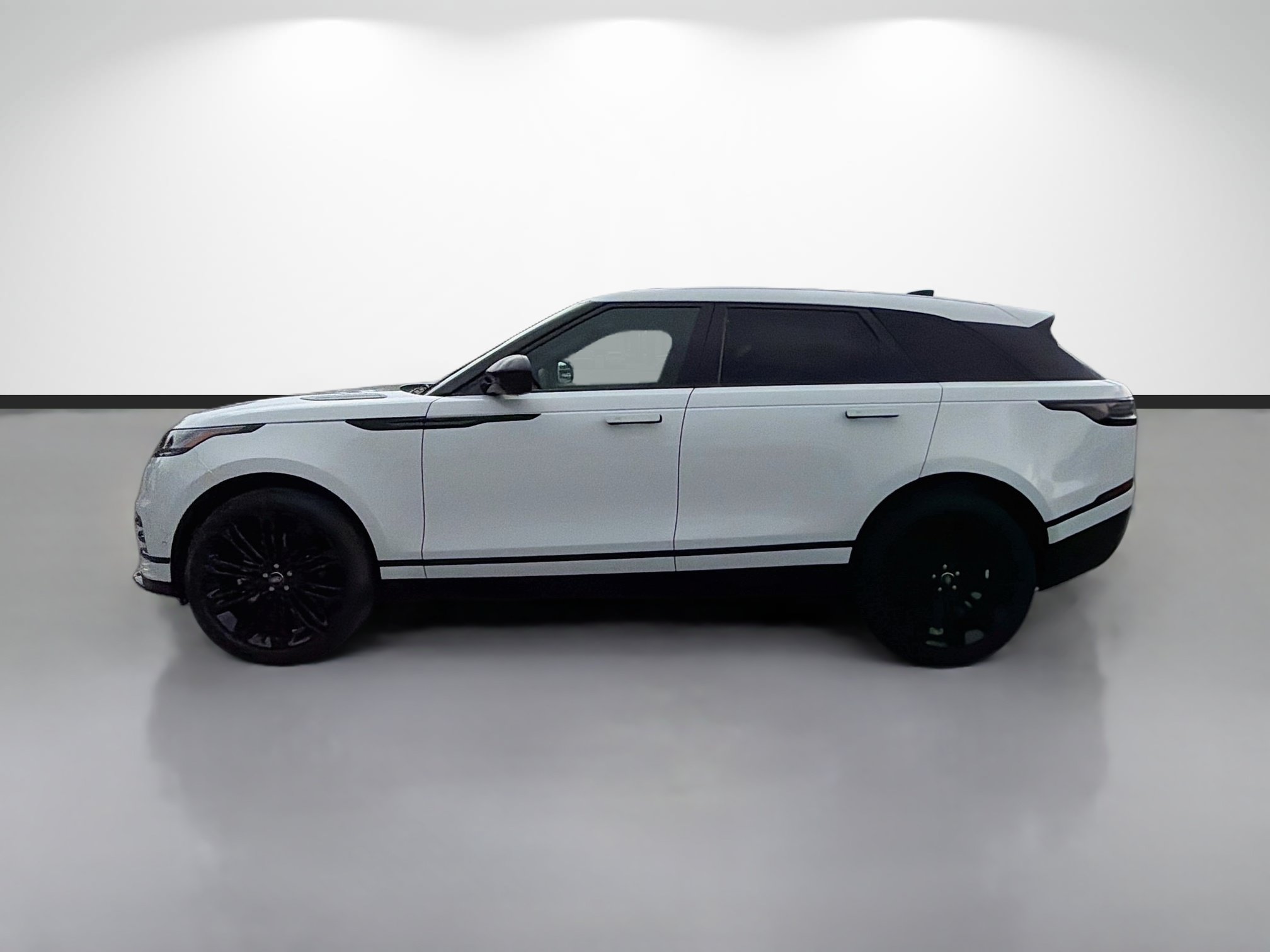 New 2026 Land Rover Range Rover Velar Belgravia AWD/4WD image 2