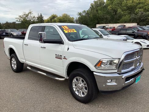 Used 2018 RAM 2500 Laramie image 3