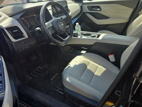 Certified 2023 Nissan Rogue SL w/ SL Premium Package AWD/4WD image 4