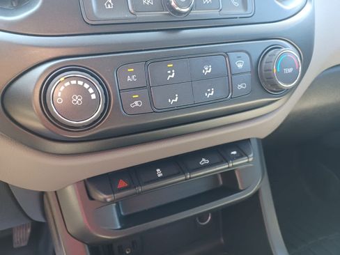 Used 2019 Chevrolet Colorado W/T w/ WT Convenience Package AWD/4WD image 12