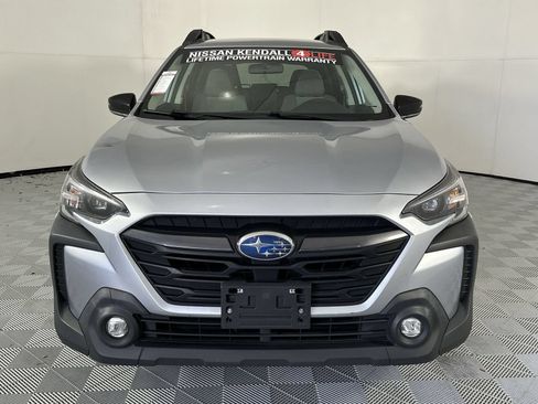 Used 2024 Subaru Outback Premium AWD/4WD image 3