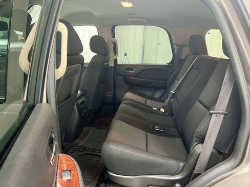 Used 2013 Chevrolet Tahoe LS w/ Convenience Package RWD image 21