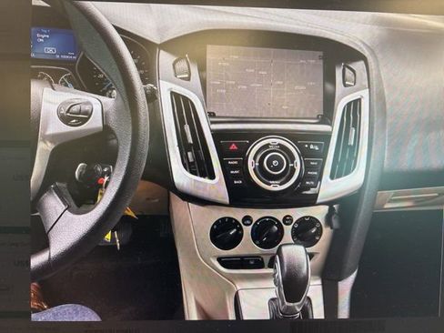 Used 2014 Ford Focus SE image 22