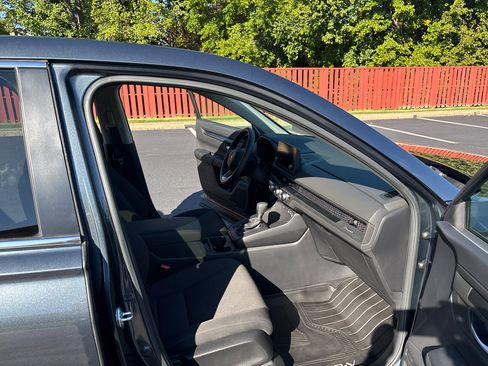 Used 2023 Honda CR-V EX image 13