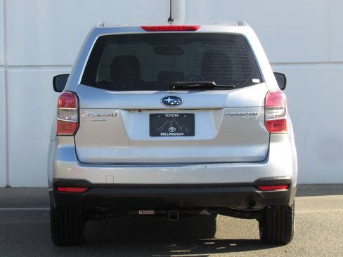 Used 2015 Subaru Forester 2.5i AWD/4WD image 7