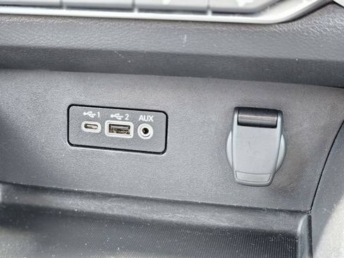 Used 2025 Nissan Altima 2.5 SV FWD image 25