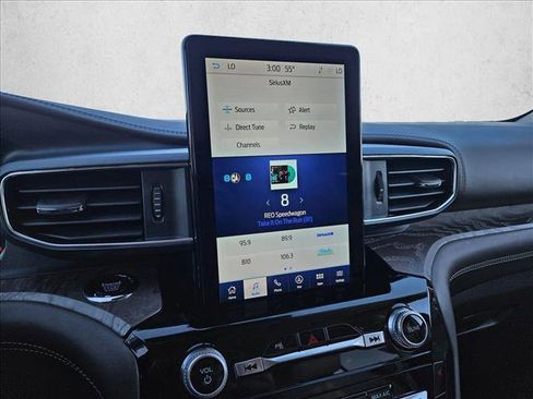 Used 2024 Ford Explorer Platinum w/ Technology Package image 13