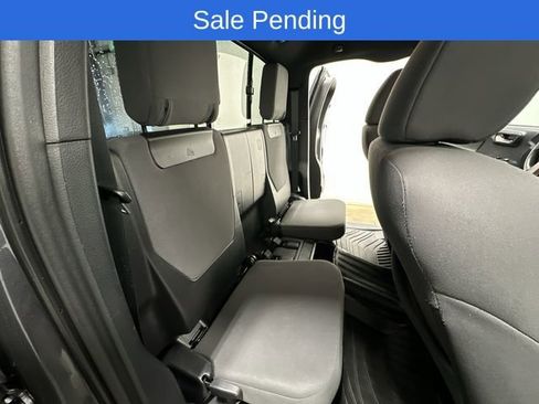 Used 2018 Toyota Tacoma TRD Off-Road image 24