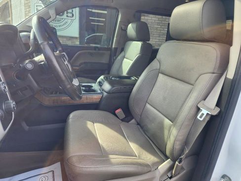 Used 2015 GMC Sierra 1500 SLT w/ SLT Preferred Package AWD/4WD image 18