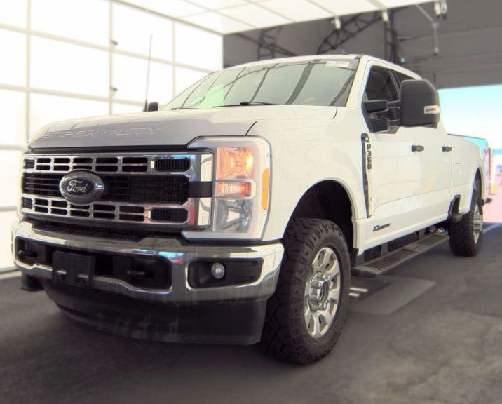 Used 2023 Ford F350 XLT AWD/4WD image 8