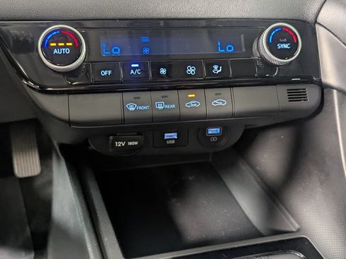 Certified 2022 Hyundai Elantra SEL FWD image 21