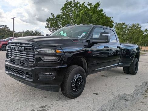 New 2026 RAM 3500 Big Horn AWD/4WD image 6
