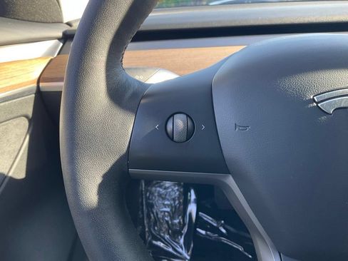 Used 2023 Tesla Model 3 Standard Range RWD image 39