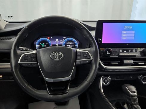 Used 2024 Toyota Grand Highlander Platinum image 29