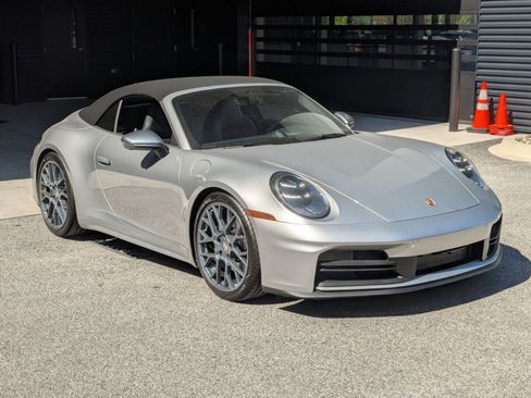 Certified 2026 Porsche 911 Carrera T RWD image 8