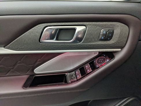 New 2025 Ford Explorer Platinum w/ Ultimate Package image 21