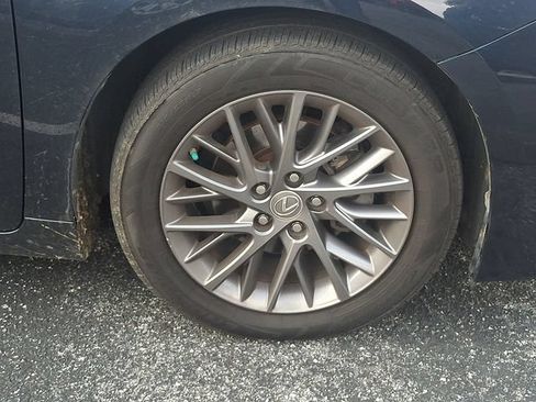 Used 2018 Lexus ES 350 w/ Premier Package FWD image 4