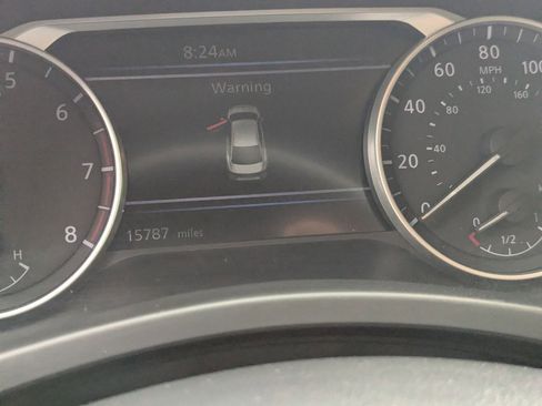 Used 2024 Nissan Sentra SR image 8