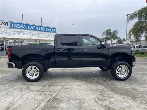 Used 2019 Chevrolet Silverado 1500 LT w/ All-Star Edition image 9