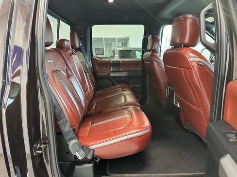 Used 2019 Ford F150 Platinum w/ Equipment Group 701A Luxury AWD/4WD image 14