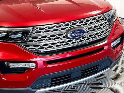 Used 2023 Ford Explorer Limited image 30