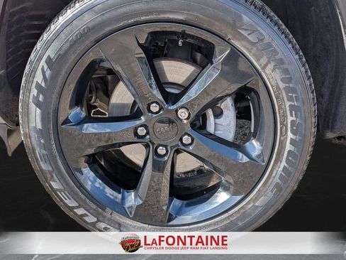 Certified 2024 Jeep Grand Cherokee Altitude AWD/4WD image 33