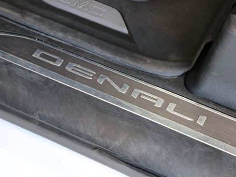 Used 2020 GMC Sierra 1500 Denali AWD/4WD image 22