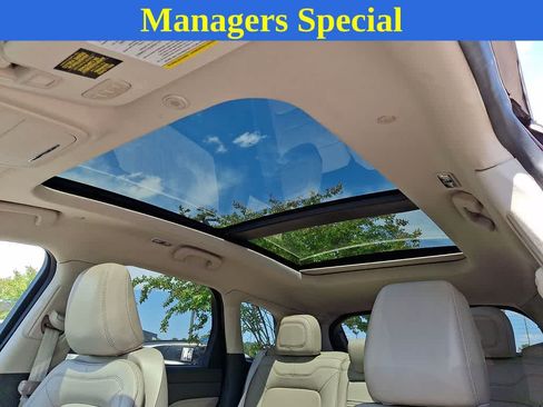 Used 2021 Lincoln Corsair FWD w/ Premium Package image 13