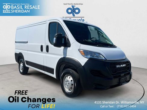 Used 2023 RAM ProMaster 2500 FWD image 1