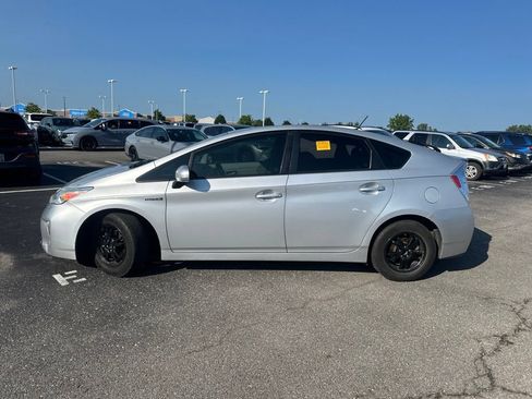 Used 2015 Toyota Prius Three FWD image 6