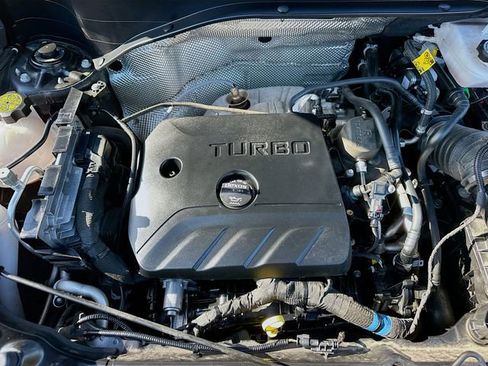 Used 2024 Buick Encore GX Sport Touring image 27