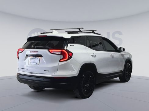 Used 2023 GMC Terrain SLE w/ Driver Convenience Package AWD/4WD image 11