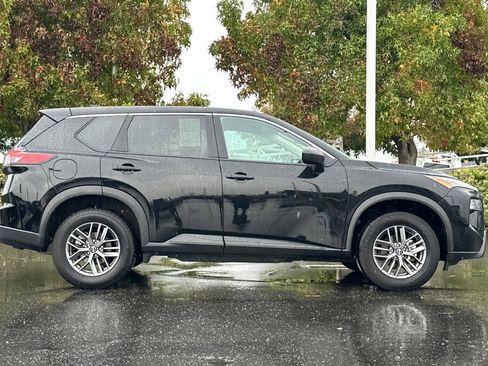 Certified 2024 Nissan Rogue S image 3