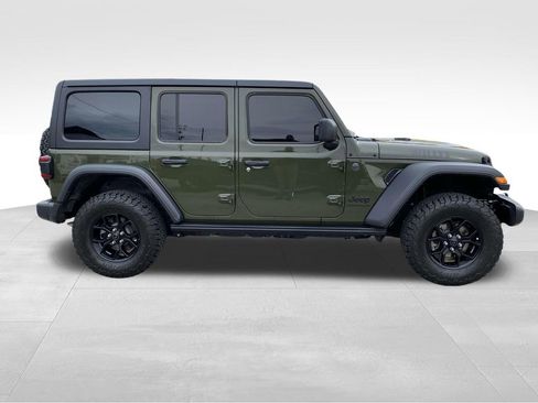 Used 2024 Jeep Wrangler Willys image 2