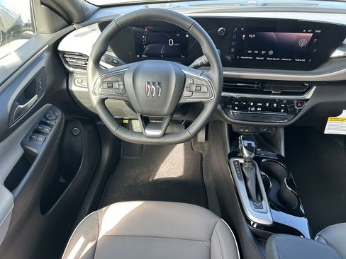New 2026 Buick Envista Avenir image 15