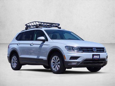 Used 2018 Volkswagen Tiguan S AWD/4WD image 3