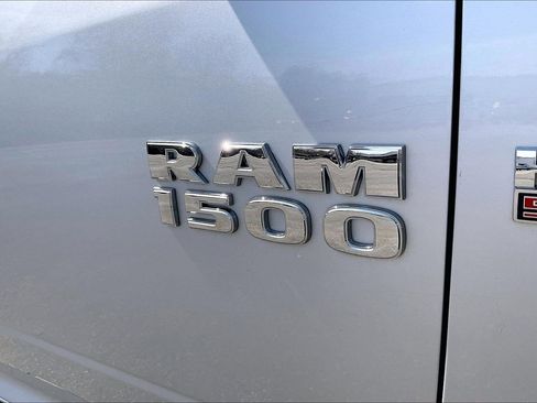 Used 2017 RAM 1500 Express AWD/4WD image 27