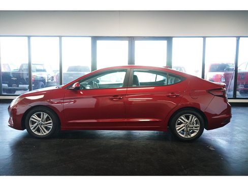 Used 2019 Hyundai Elantra SEL FWD image 4