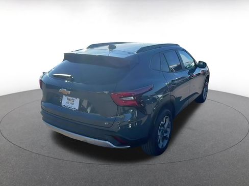 Used 2025 Chevrolet Trax LT image 14