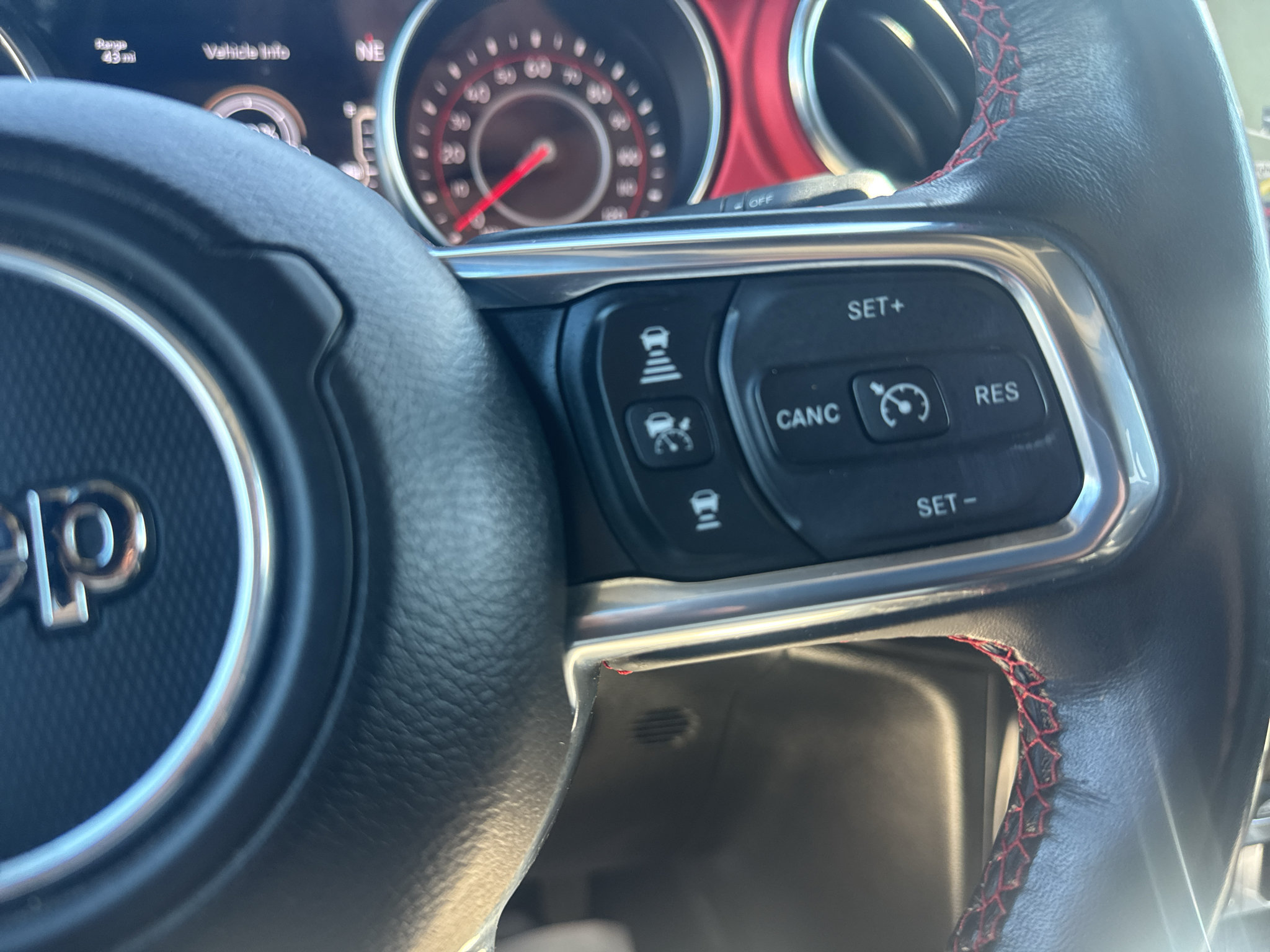 Used 2020 Jeep Gladiator Rubicon AWD/4WD image 27
