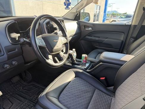 Used 2018 Chevrolet Colorado Z71 AWD/4WD image 21