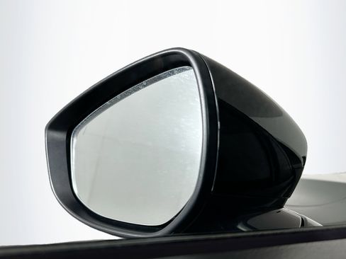 Used 2025 MAZDA CX-50 AWD 2.5 S w/ Preferred Package image 16